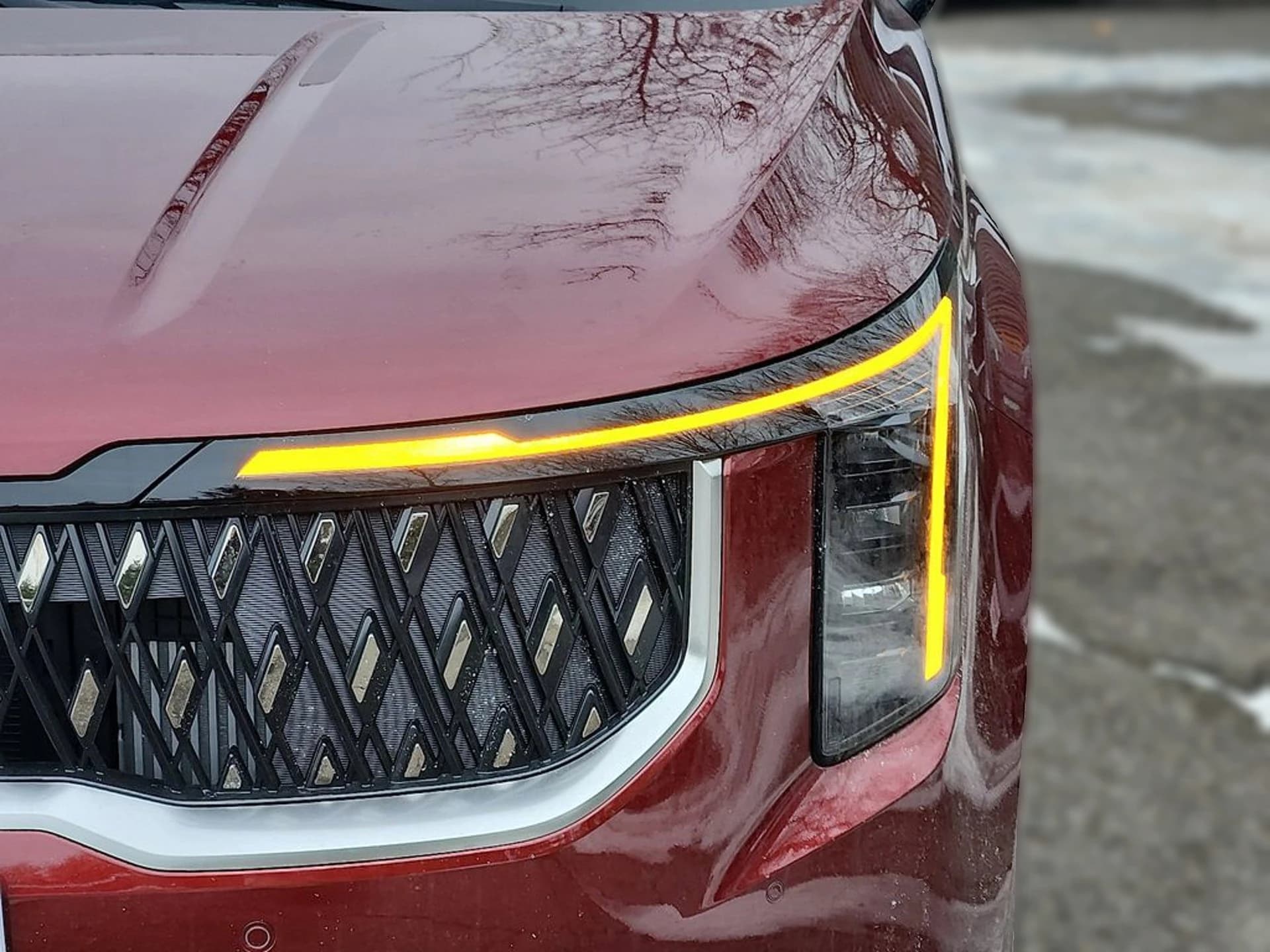 Kia Carnival Hybrid LXS FWD 2026 — side view