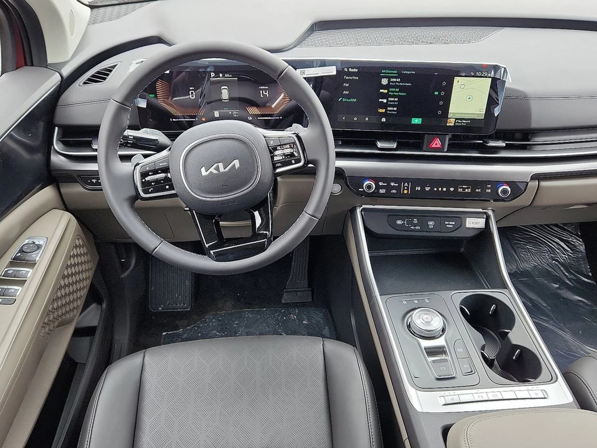 Kia Carnival Hybrid LXS FWD 2026 — side view