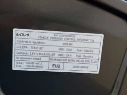 Kia Carnival Hybrid LXS FWD 2026 — side view