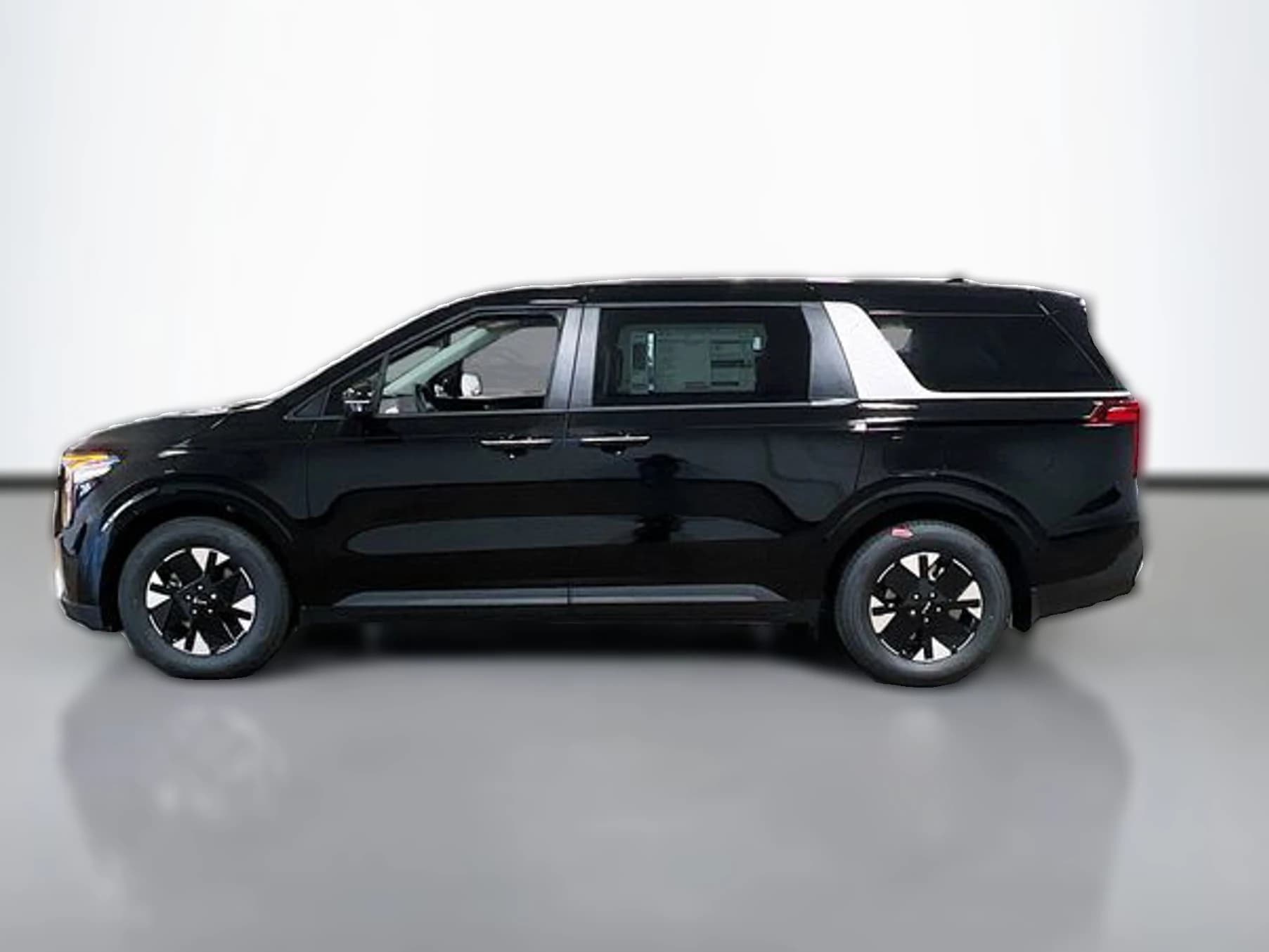 Kia Carnival Hybrid LXS FWD 2026 — side view