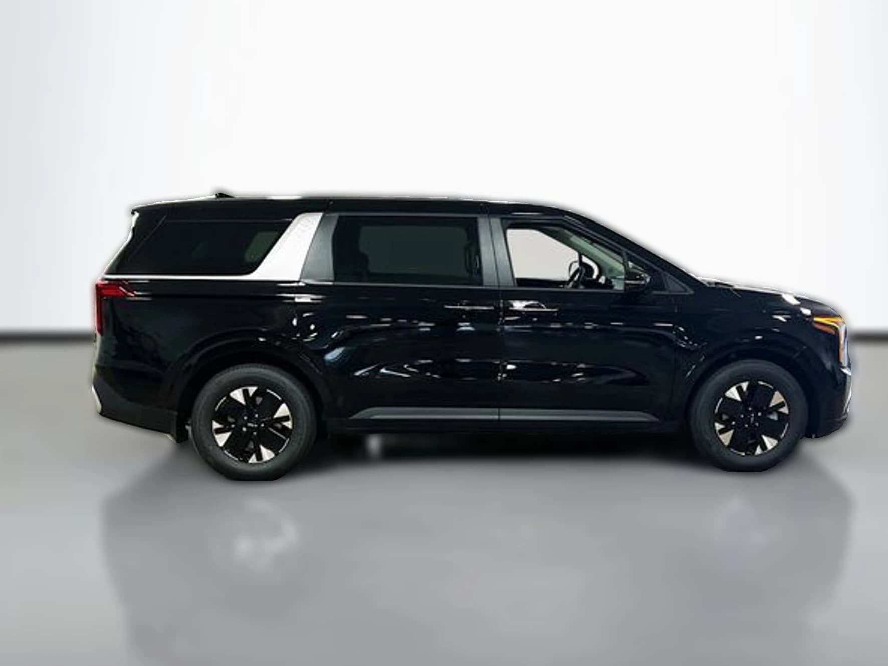 Kia Carnival Hybrid LXS FWD 2026 — side view