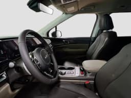 Kia Carnival Hybrid LXS FWD 2026 — side view