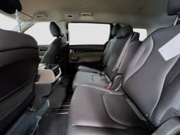Kia Carnival Hybrid LXS FWD 2026 — side view