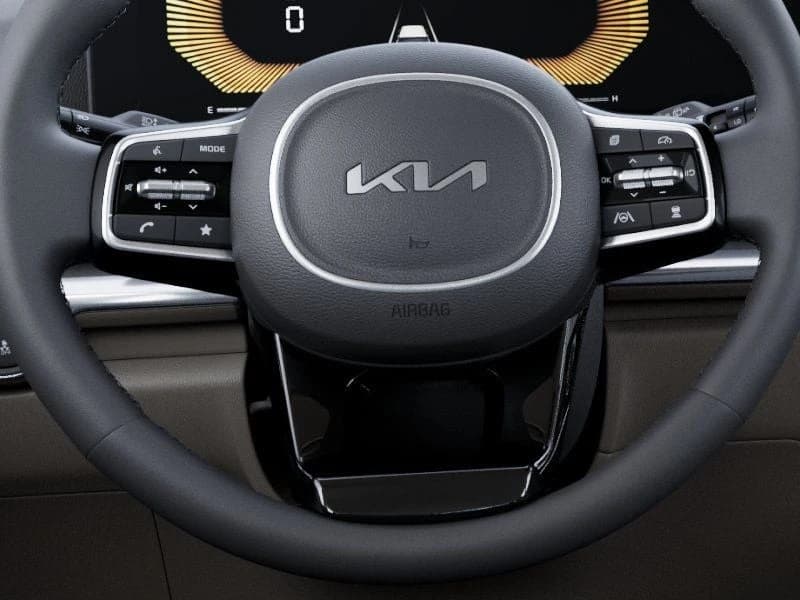 Kia Carnival Hybrid LXS FWD 2026 — side view