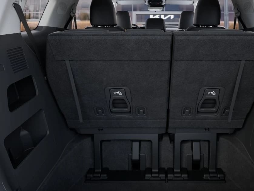 Kia Carnival Hybrid LXS FWD 2027 — side view