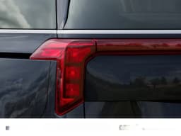 Kia Carnival Hybrid LXS FWD 2027 — side view