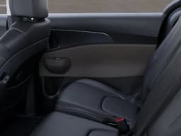 Kia Carnival Hybrid LXS FWD 2027 — side view