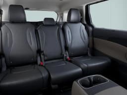 Kia Carnival EX FWD 2026 — side view