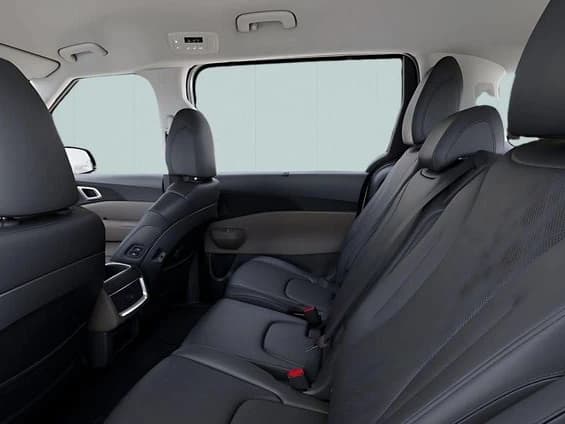 Kia Carnival EX FWD 2026 — side view