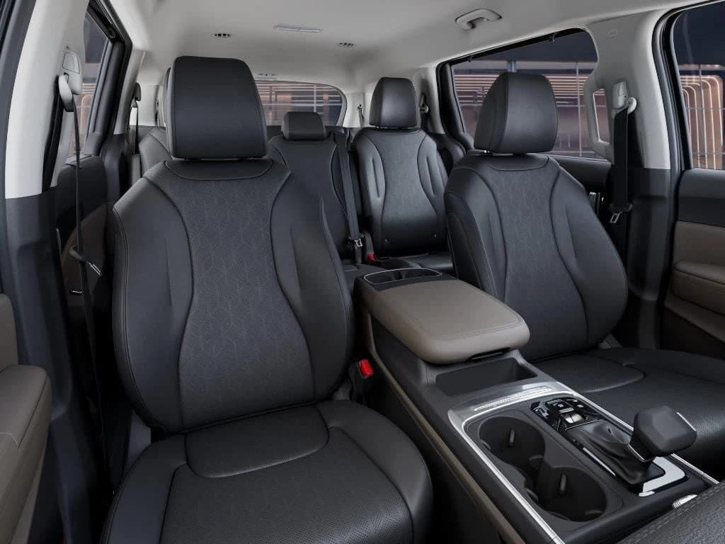 Kia Carnival EX FWD 2026 — side view