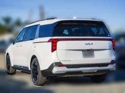 Kia Carnival EX FWD 2026 — side view