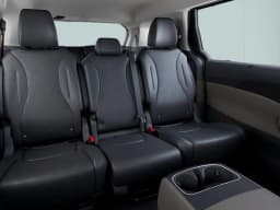Kia Carnival EX FWD 2026 — side view