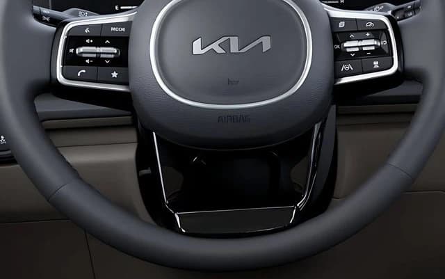 Kia Carnival EX FWD 2026 — side view