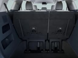 Kia Carnival EX FWD 2026 — side view