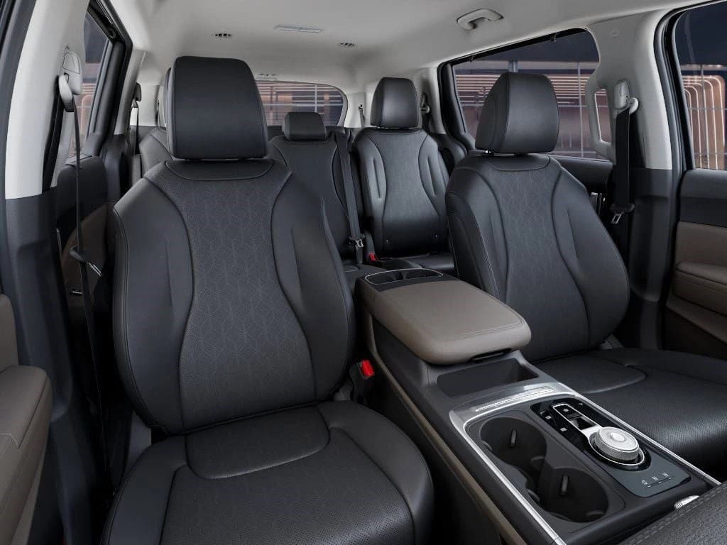 Kia Carnival Hybrid EX FWD 2026 — side view