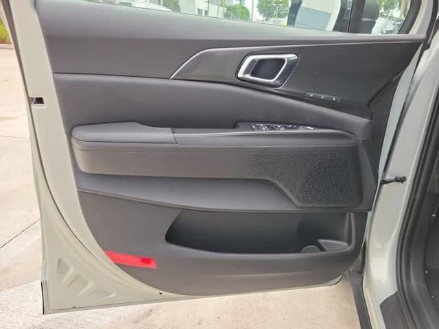 Kia Carnival Hybrid EX FWD 2027 — side view