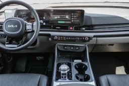 Kia Carnival Hybrid EX FWD 2026 — side view