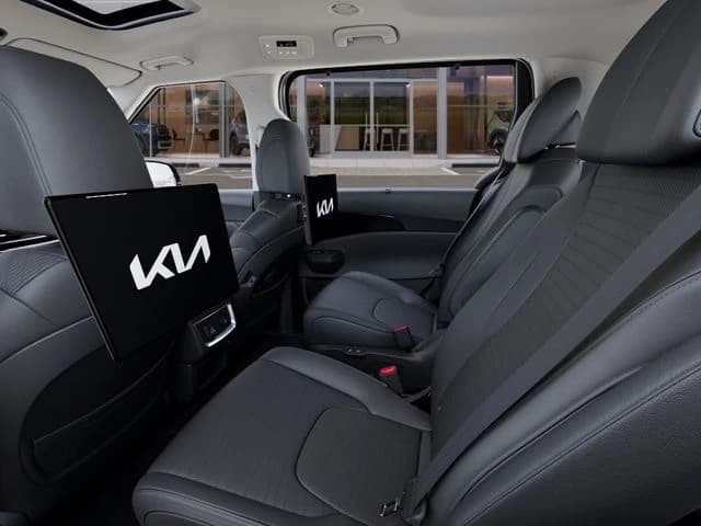 Kia Carnival SX Prestige FWD 2026 — side view