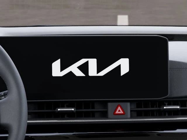 Kia Carnival SX Prestige FWD 2026 — side view