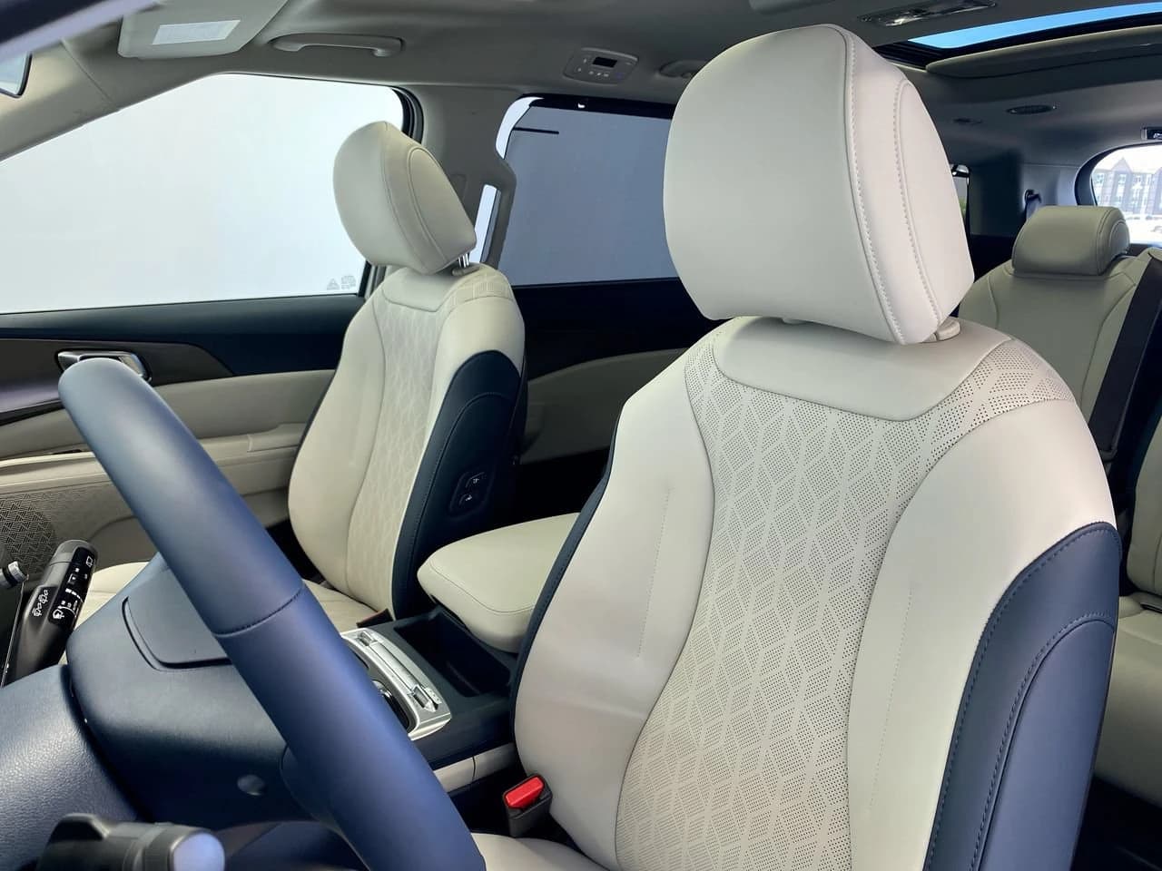 Kia Carnival SX FWD 2027 — side view