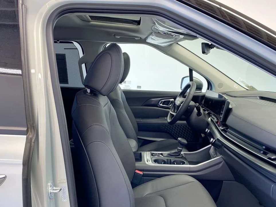 Kia Carnival SX FWD 2027 — side view