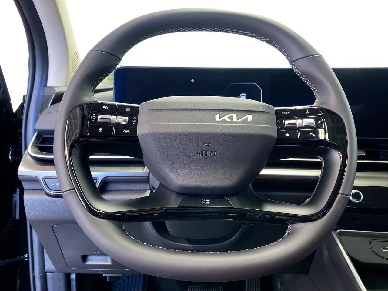 Kia Carnival SX FWD 2027 — side view
