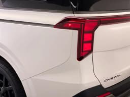 Kia Carnival Hybrid SX FWD 2027 — side view