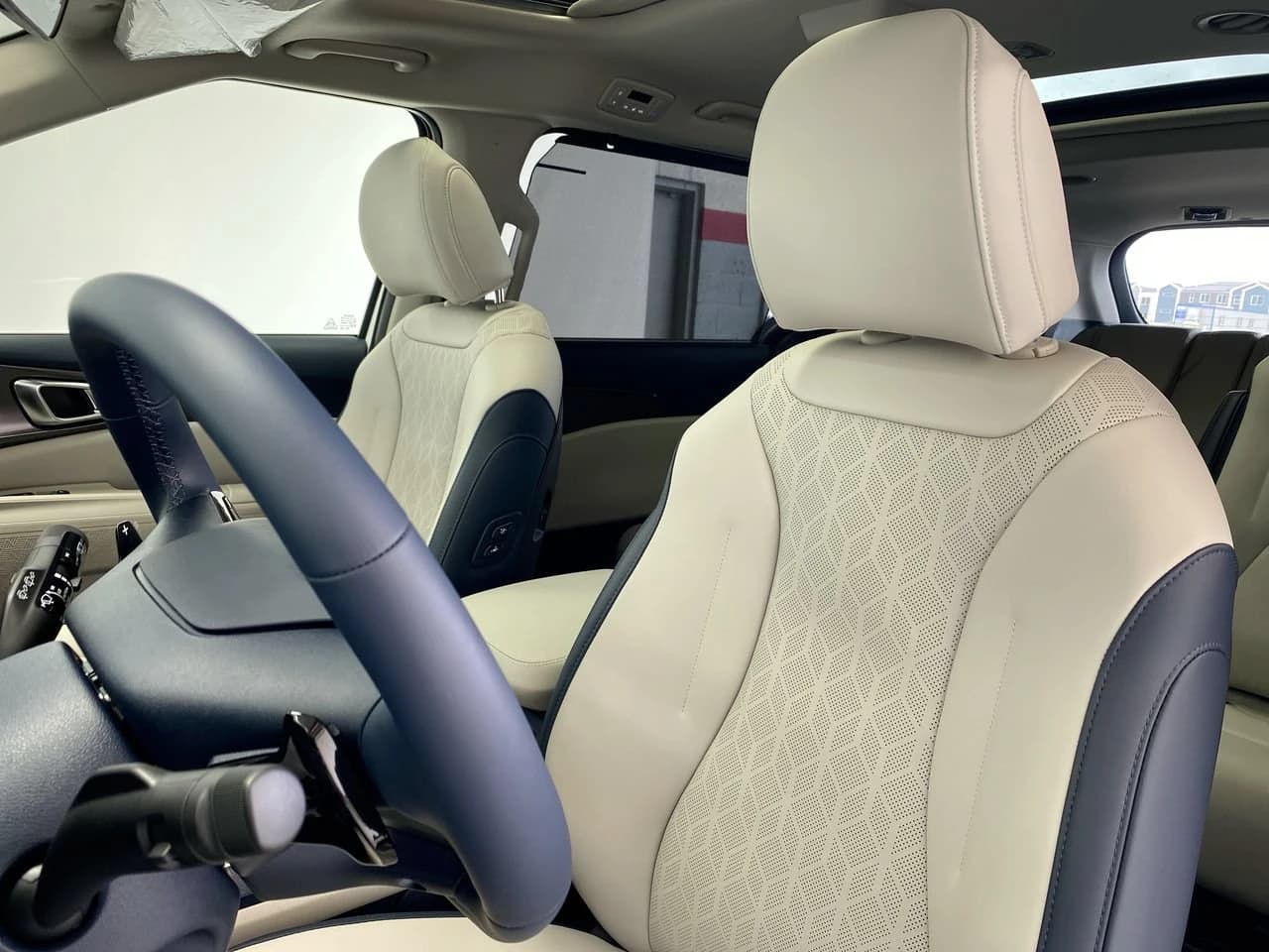 Kia Carnival Hybrid SX FWD 2027 — side view
