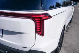 Kia Carnival Hybrid SX Prestige FWD 2026 — side view
