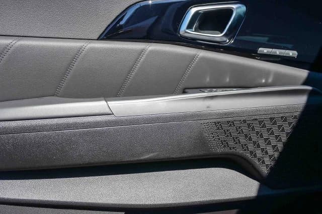 Kia Carnival Hybrid SX Prestige FWD 2026 — side view