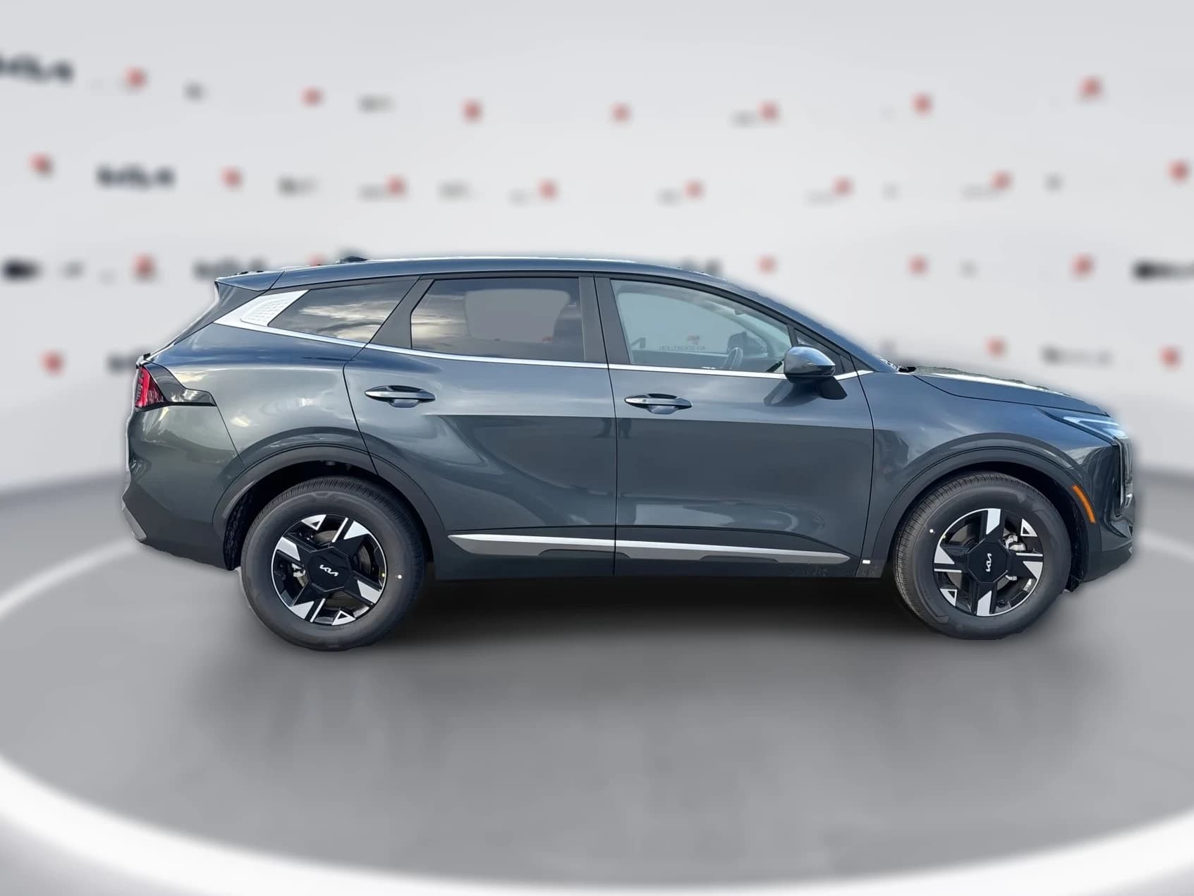 Kia Sportage LX FWD 2026 — side view