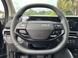 Kia Sportage Hybrid S AWD 2027 — side view