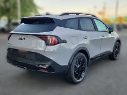 Kia Sportage Plug-In Hybrid X-Line AWD 2027 — side view