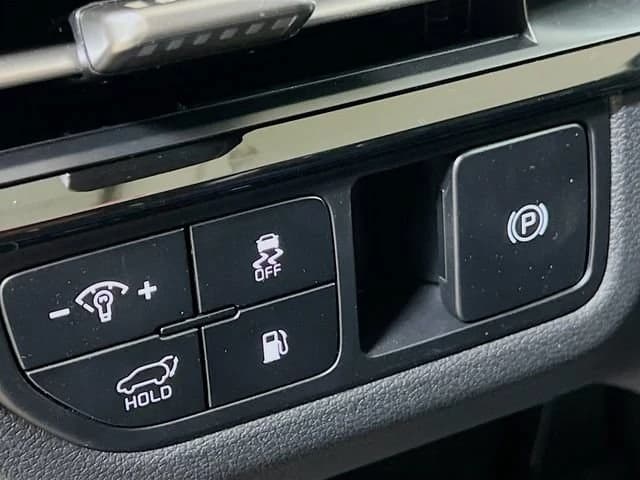 Kia Sportage Plug-In Hybrid X-Line AWD 2026 — side view