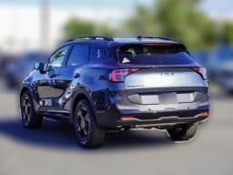 Kia Sportage Plug-In Hybrid X-Line AWD 2026 — side view