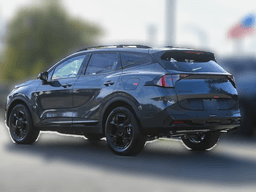 Kia Sportage Plug-In Hybrid X-Line AWD 2026 — side view
