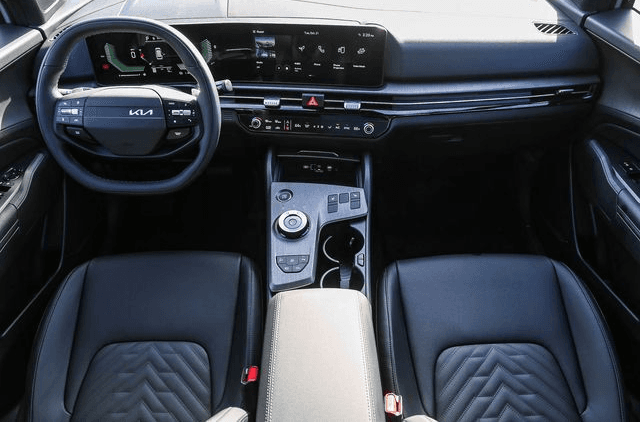 Kia Sportage Plug-In Hybrid X-Line AWD 2026 — side view