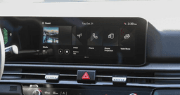 Kia Sportage Plug-In Hybrid X-Line AWD 2026 — side view