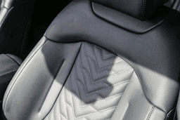 Kia Sportage Plug-In Hybrid X-Line AWD 2026 — side view