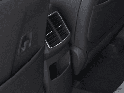 Kia Sportage Plug-In Hybrid X-Line Prestige AWD 2025 — side view
