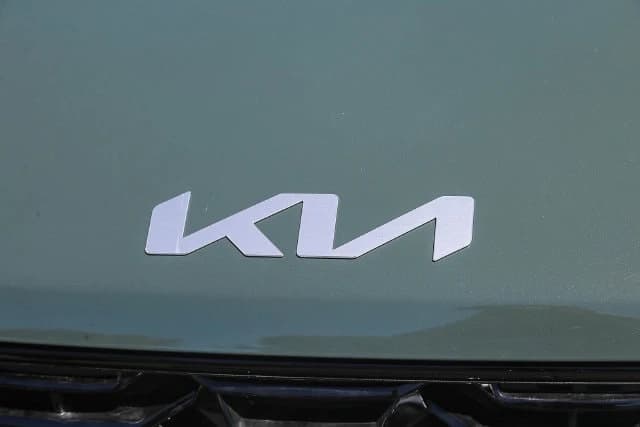 Kia Sorento Hybrid EX FWD 2026 — side view