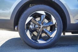 Kia Sorento Hybrid EX FWD 2026 — side view