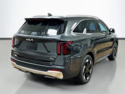Kia Sorento Hybrid EX AWD 2026 — side view
