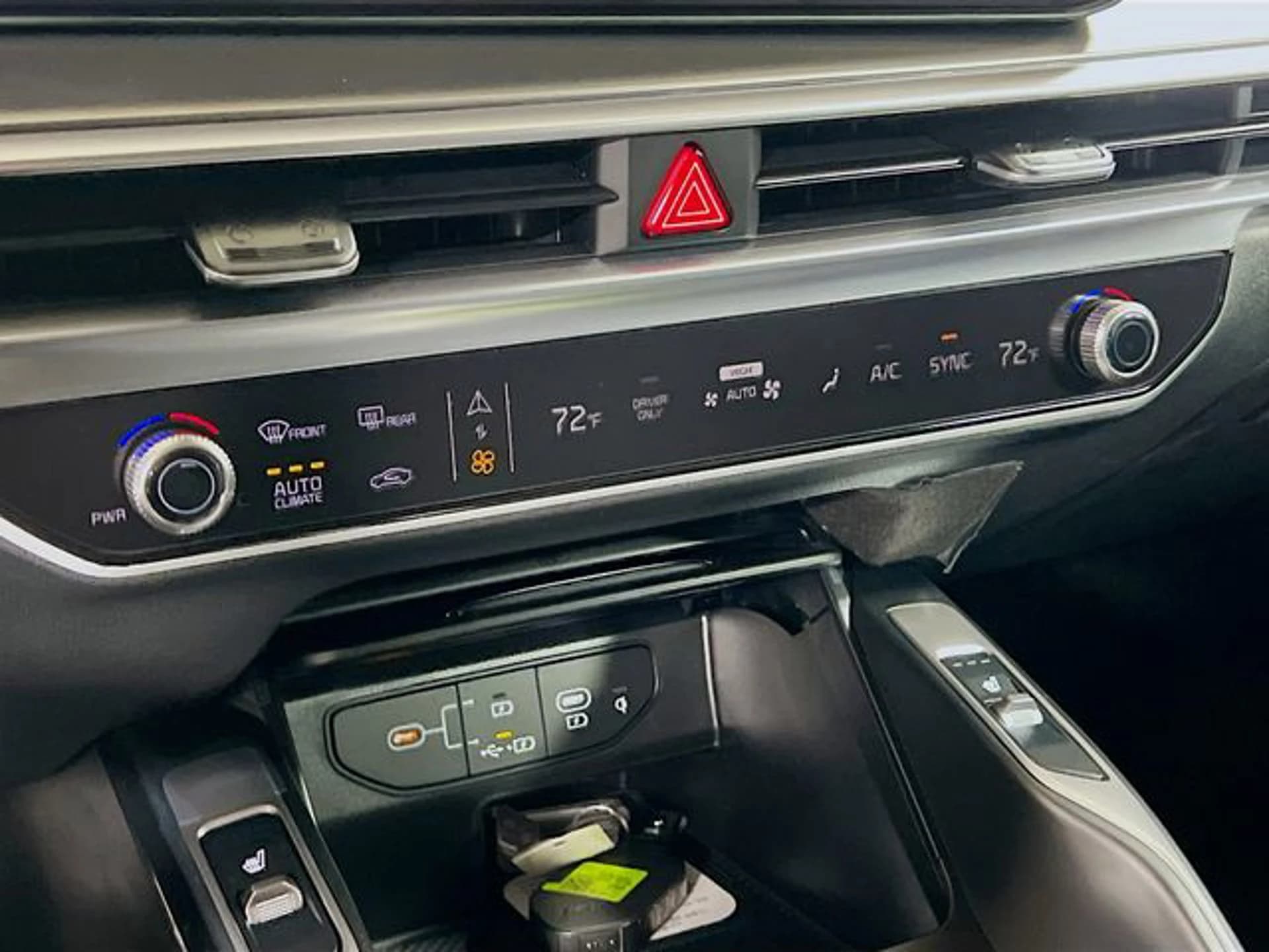 Kia Sorento Hybrid EX AWD 2026 — side view