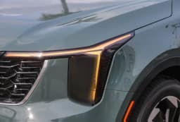 Kia Sorento Hybrid EX AWD 2026 — side view