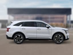 Kia Sorento Hybrid EX AWD 2026 — side view
