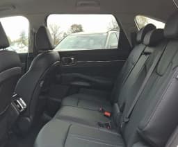 Kia Sorento Plug-In Hybrid EX AWD 2026 — side view