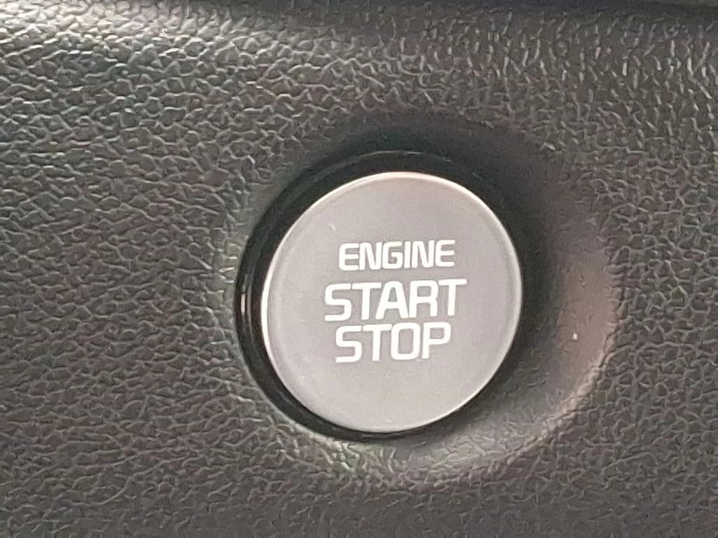 Kia Sorento Plug-In Hybrid EX AWD 2026 — side view