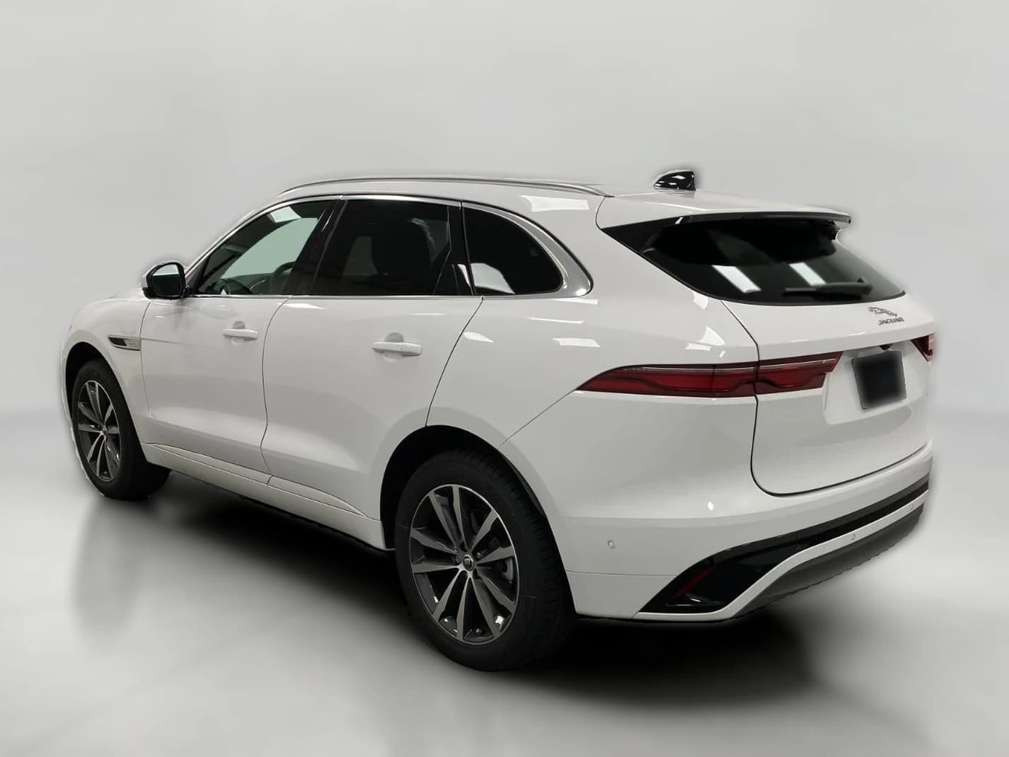 Jaguar F-PACE R-Dynamic S P250 AWD 2026 — side view