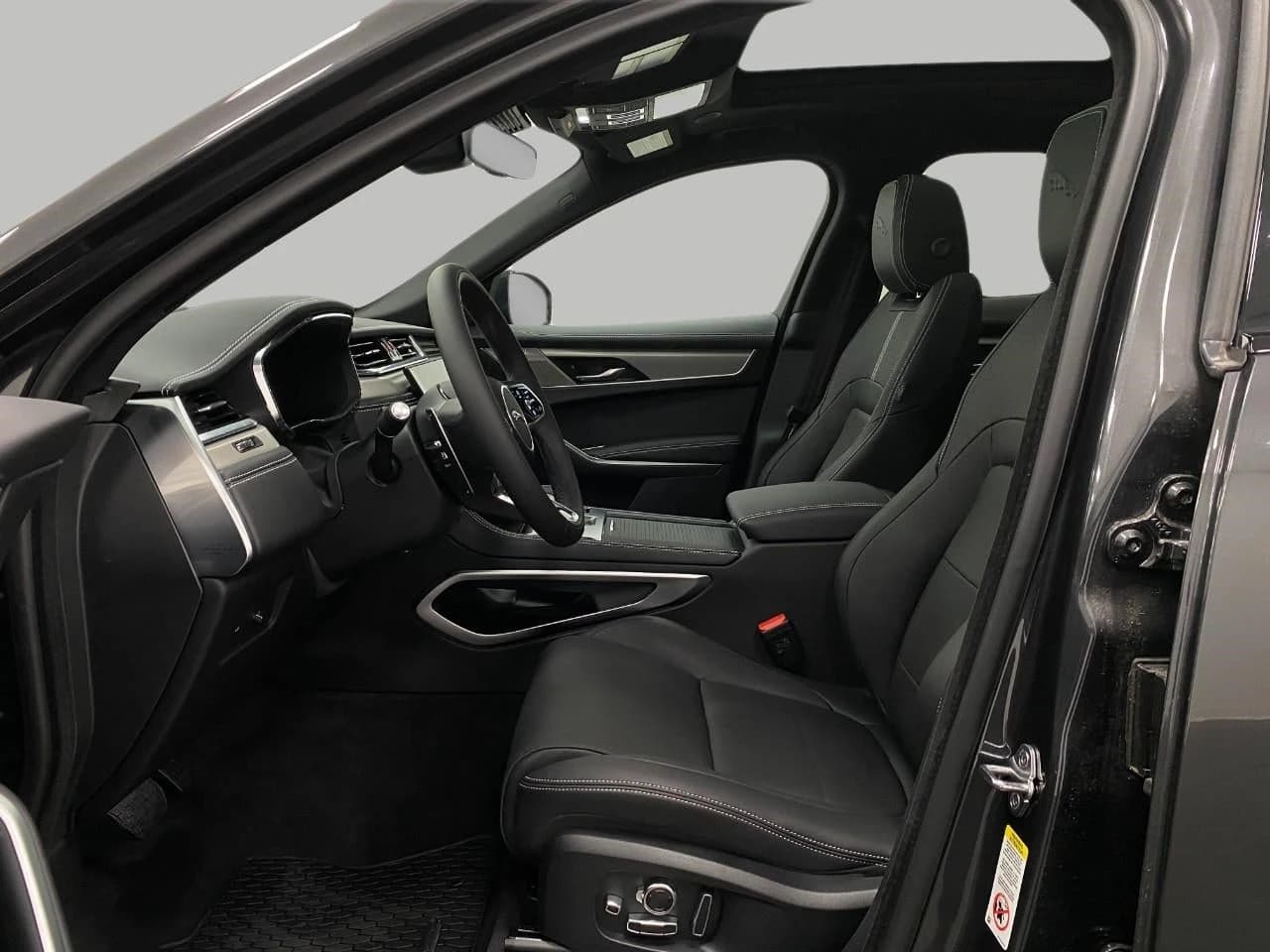 Jaguar F-PACE R-Dynamic S P400 AWD 2026 — side view